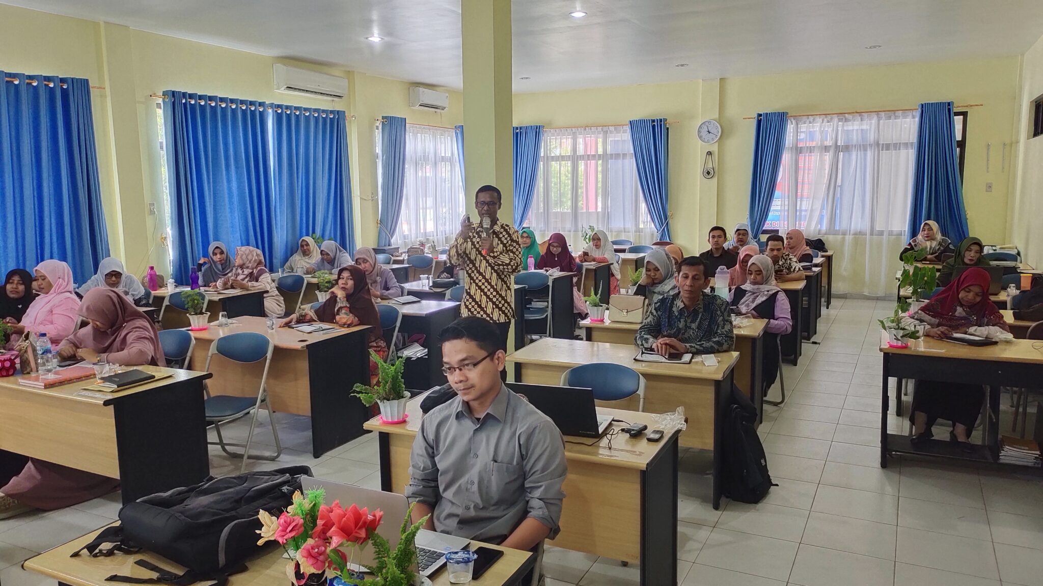 Smkn 1 Al Mubarkeya Sosialisasikan Ikm Smk Pk Kepada Warga Sekolah